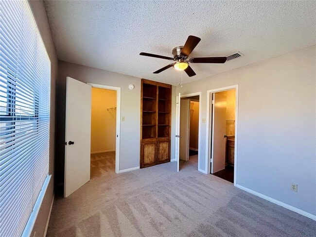 Building Photo - 8906 Schick Rd