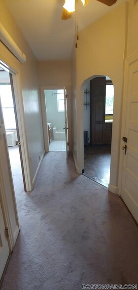 Building Photo - 7 Wallingford Rd