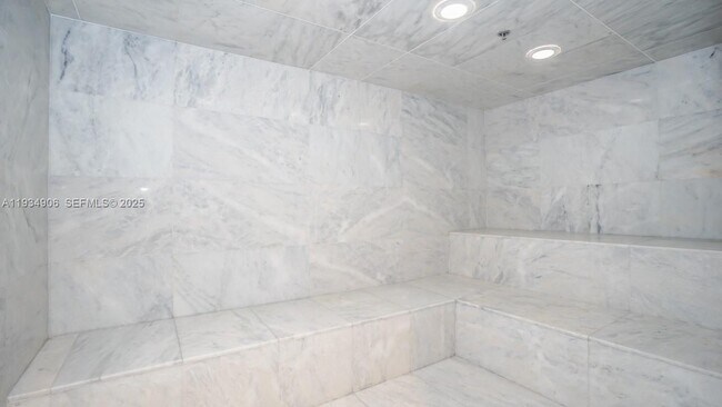 Building Photo - 400 Sunny Isles Blvd