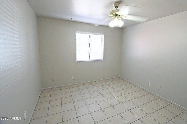Building Photo - 4704 E Caballero St