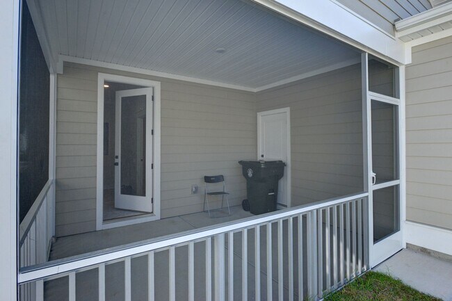 Building Photo - 4 Bedroom 3.5 Bath House in Twin Lakes - Johns Island