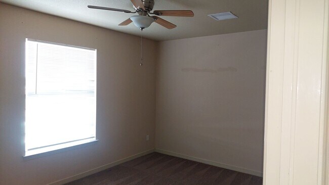 Building Photo - 3808 Tierra Allen Pl