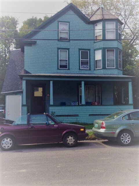 Primary Photo - 45 Isham St