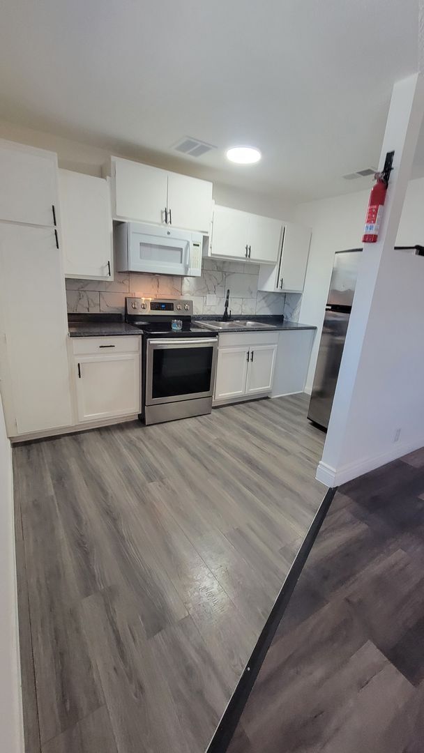 Building Photo - 2904 Marlin Ave