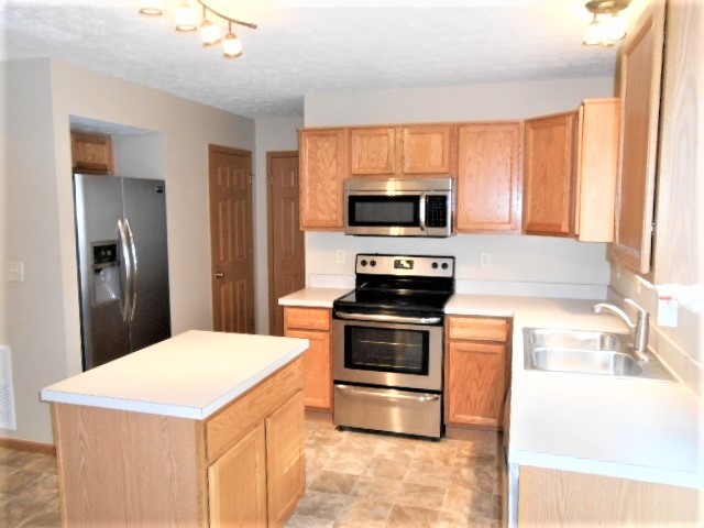 Building Photo - 2194 Dry Ridge Ct