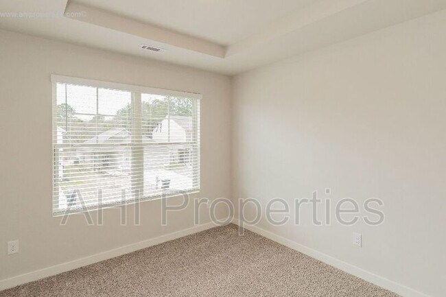 Building Photo - 3535 Misty Hollow Dr