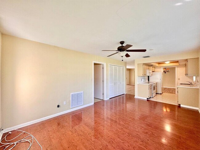 Building Photo - 2060 Attache Ct