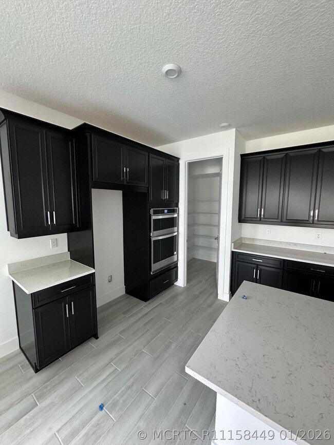 Building Photo - 12166 Viridian Blvd