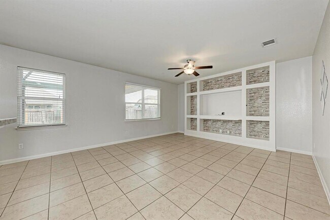 Building Photo - 13812 Nelson Houser St
