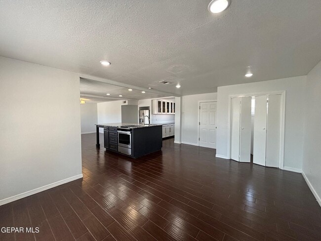 Building Photo - 8079 Disney Dr