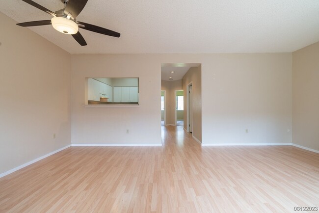 Building Photo - 2 Bd 1 bath 2 Pkg - Mililani Mauka - 95-10...