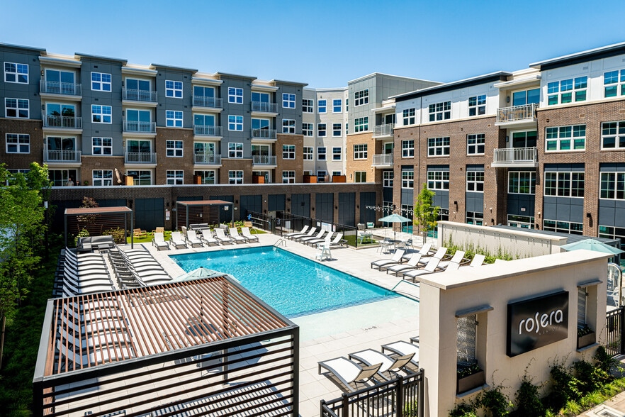 Primary Photo - Rosera Wesmont