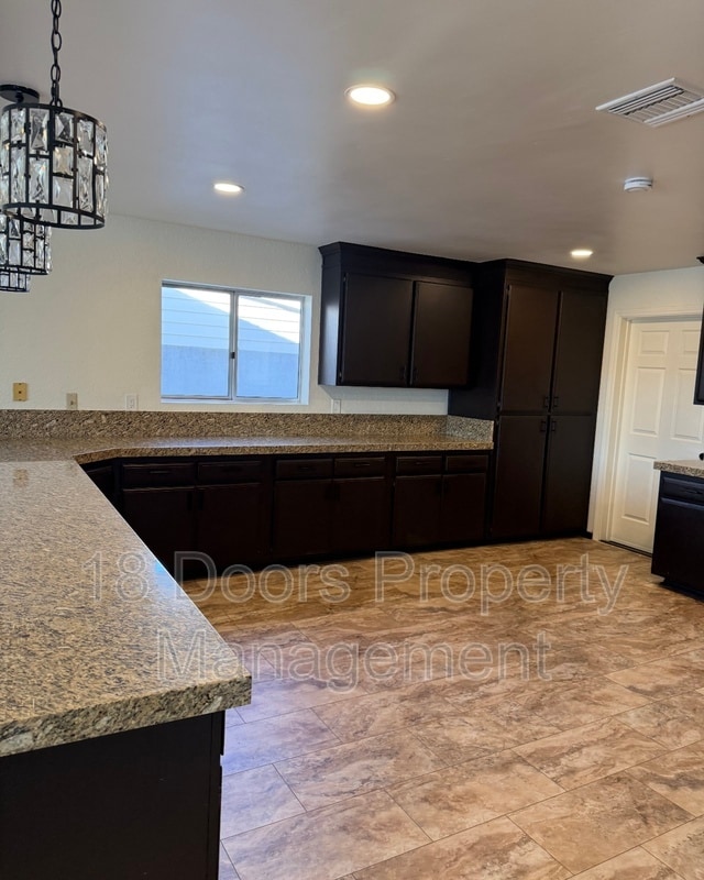 Building Photo - 3012 Skipper St