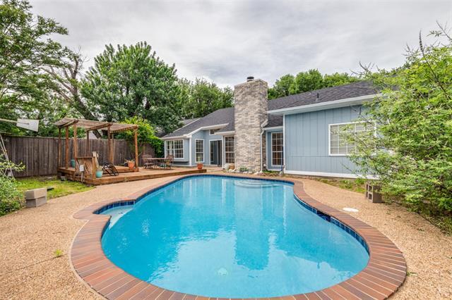 Building Photo - 8110 Regatta Dr