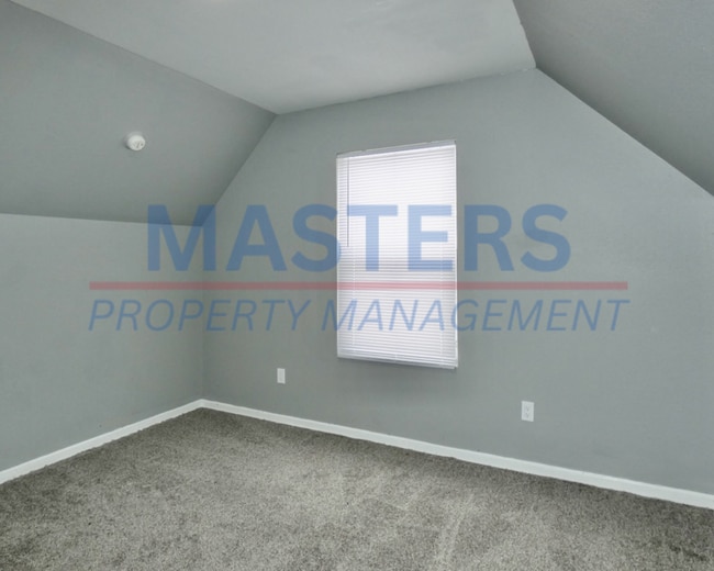 Building Photo - 4 Bed | 1.5 Bath | Spacious Rental Home