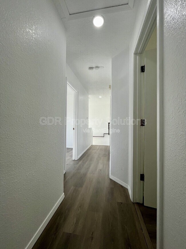 Building Photo - 8123 Waterbury Pl NW