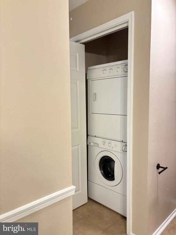 Building Photo - 3313 Wyndham Cir