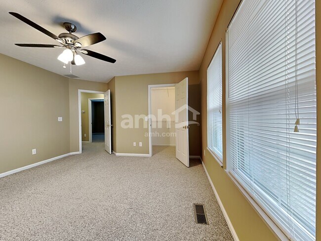 Building Photo - 123 Shaw Rd