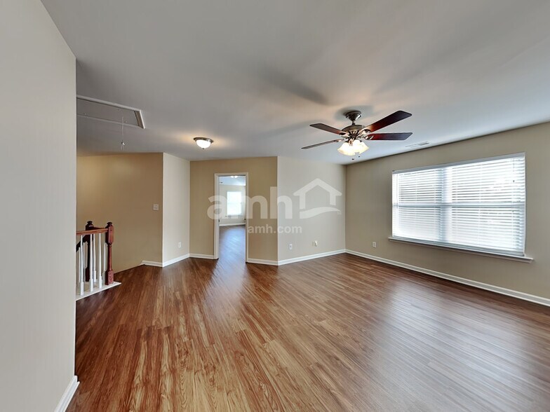 Building Photo - 202 Annaberg Ln