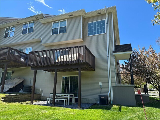 Building Photo - 16 David Lester Dr
