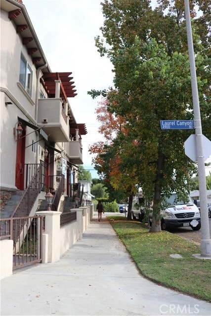Building Photo - 4904 Laurel Canyon Blvd