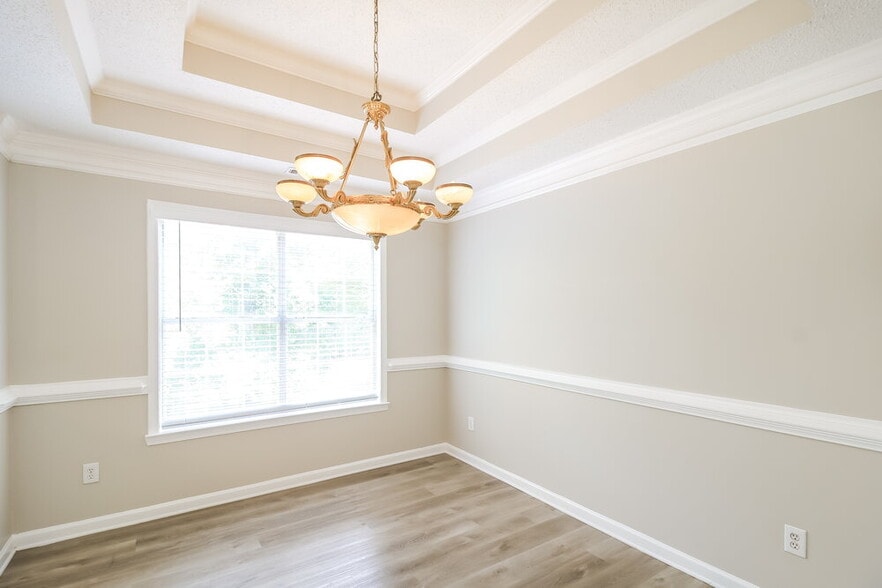 Building Photo - 155 Byington Dr