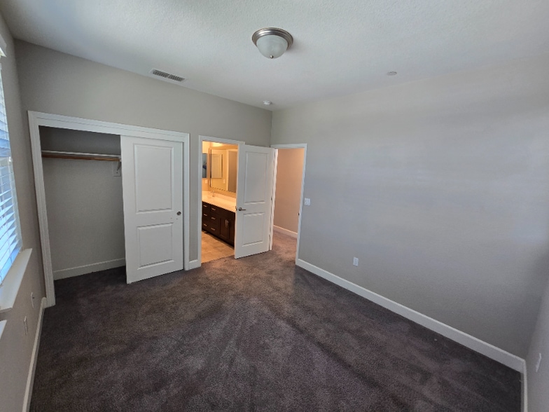 Building Photo - 18025 Amador Dr