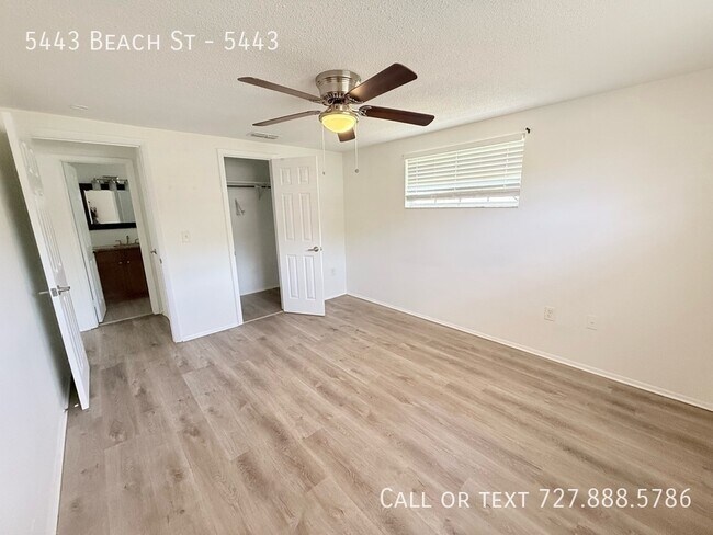 Building Photo - 5443 Beach St