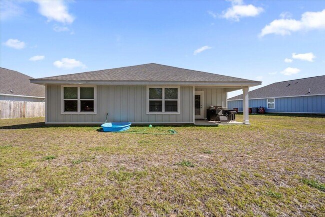 Building Photo - 810 Otto Loop