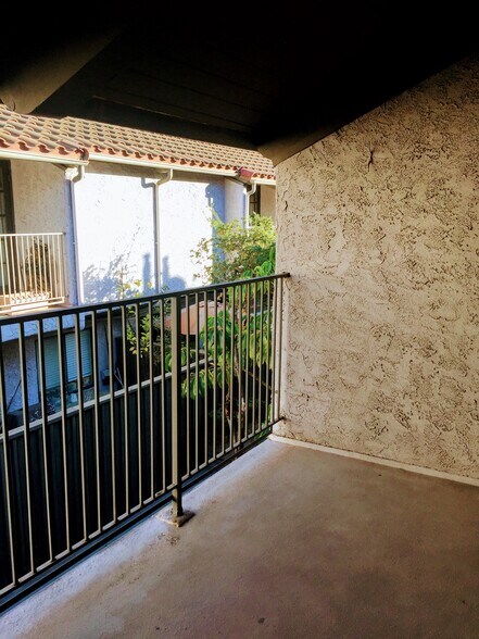 Main bedroom balcony - 999 San Pasqual St