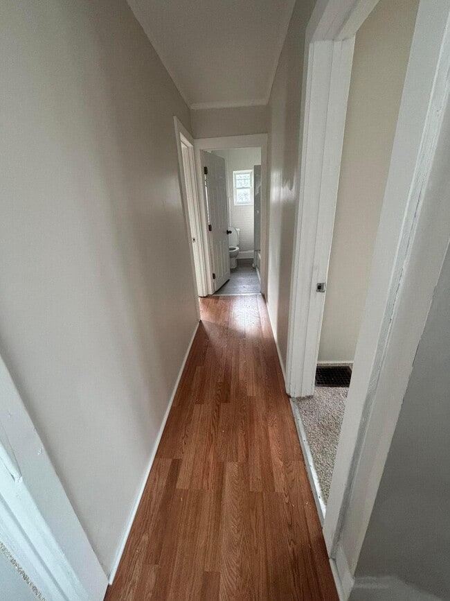 Building Photo - 218 Lechner Ave