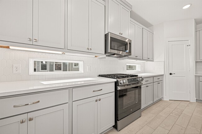 Building Photo - 15126 Dry Crk Jct Pl