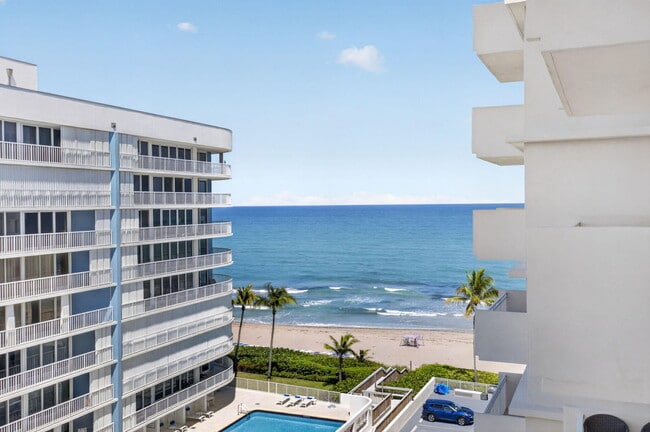 Building Photo - 3215 S Ocean Blvd