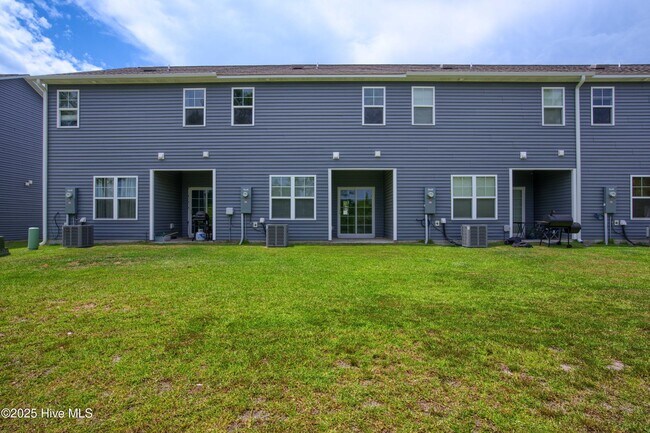 Building Photo - 329 S Stingray Ln