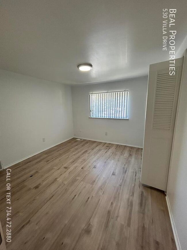 Building Photo - 530 Villa Dr