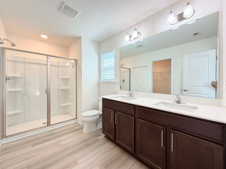 Building Photo - 563 Whitley Ridge Dr