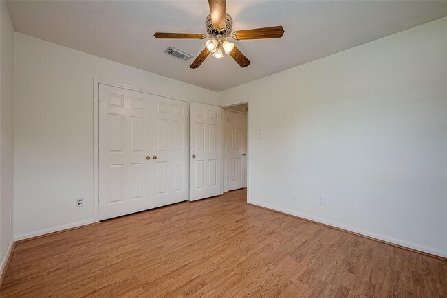 Building Photo - 11706 Meadowchase Dr