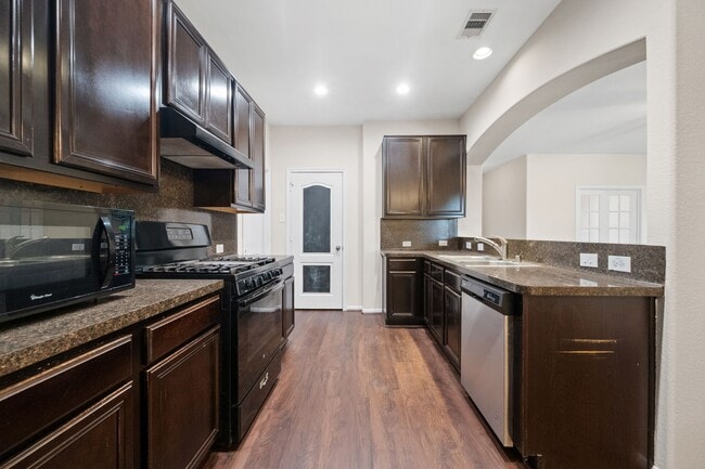 Building Photo - 3027 Lockeridge Village Dr