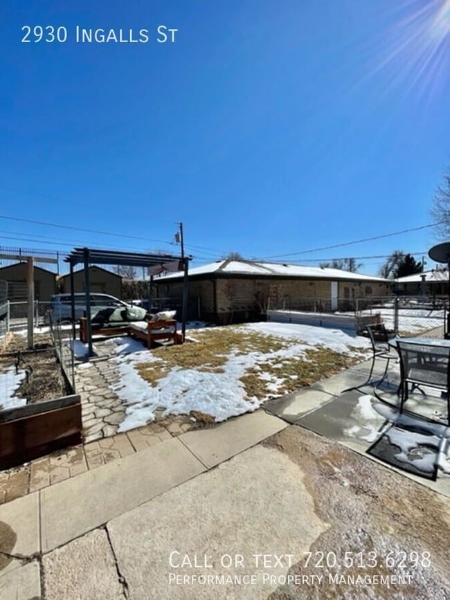 Building Photo - 2930 Ingalls St