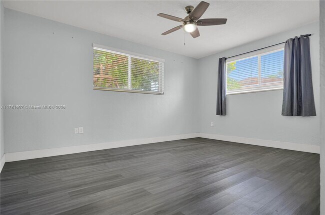 Building Photo - 30100 SW 168th Ct