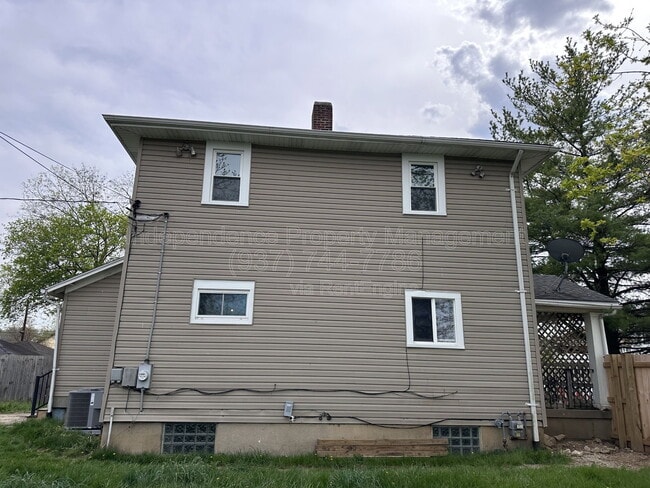 Building Photo - 1020 Walnut Hill Pl