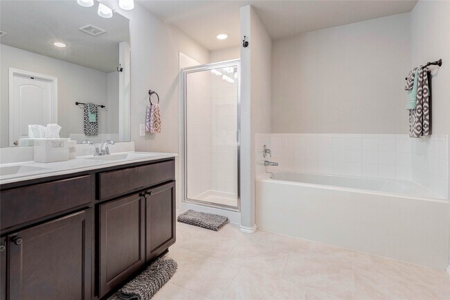 Building Photo - 23810 Rivage Ridge Dr