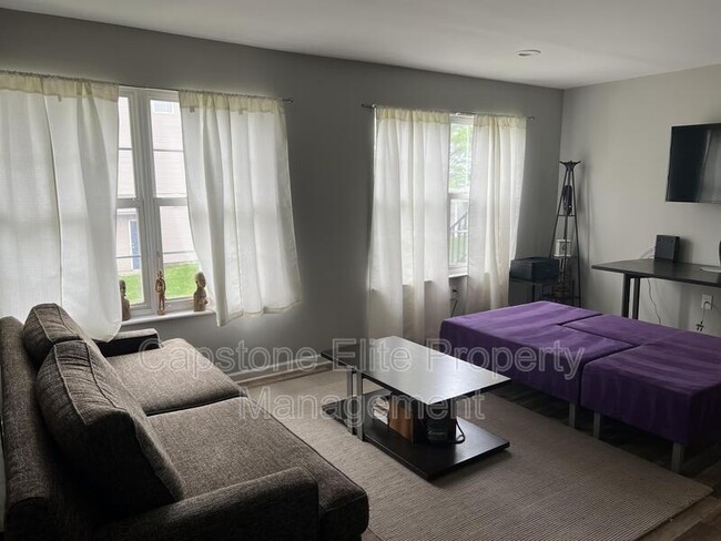 Building Photo - 216 Matthews Drive