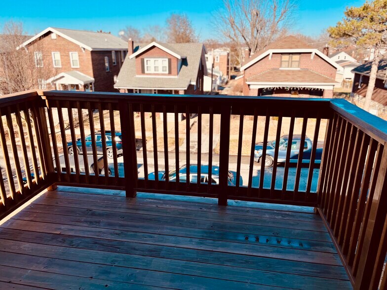 Building Photo - 5164 Goethe Ave