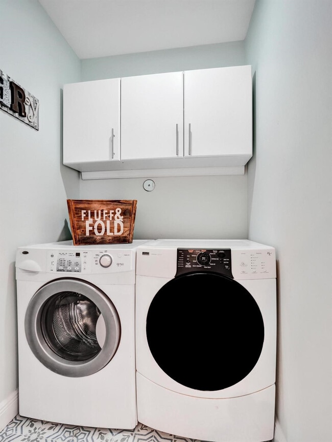 Building Photo - 937 SW 17th St