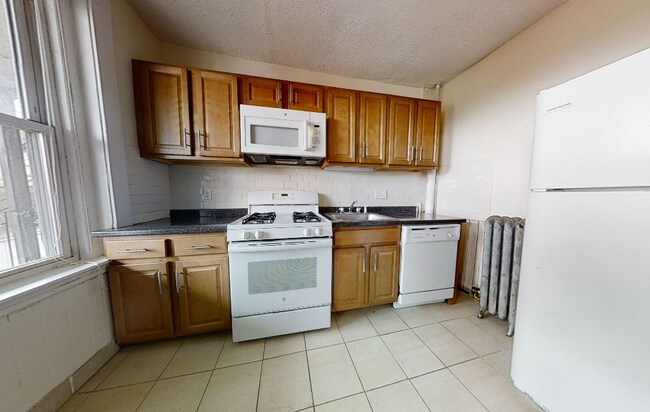 Primary Photo - 8 Barrows St