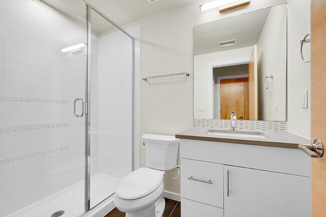 Building Photo - $2,895.00, 3 bedrooms, 3.5 baths, located ...