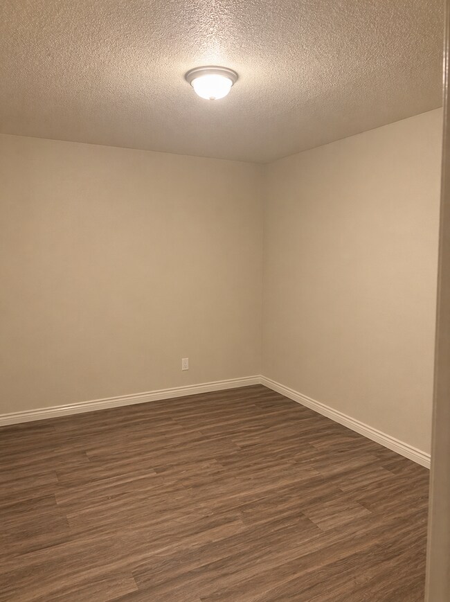 Building Photo - AVAILABLE END OF MARCH; APPLY TODAY ON OUR WEBSITE!!