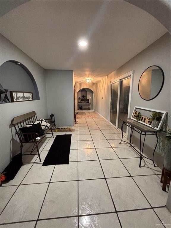 Building Photo - 11 N La Homa Rd