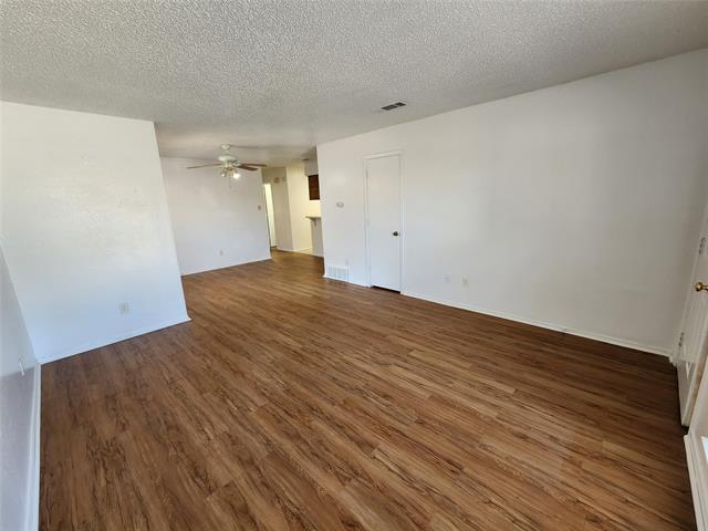Building Photo - 315 N Burleson Blvd